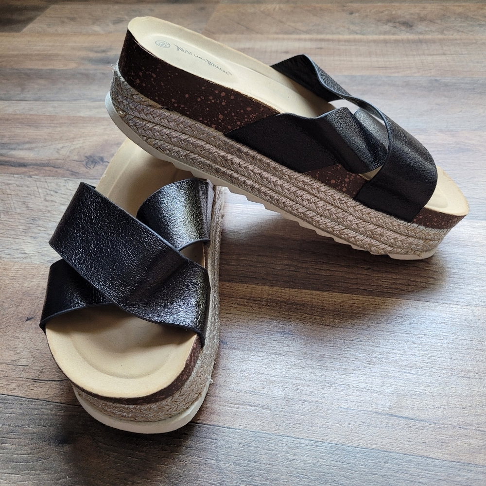 Nature Breeze Platform Slip On Sandals Size 5.5